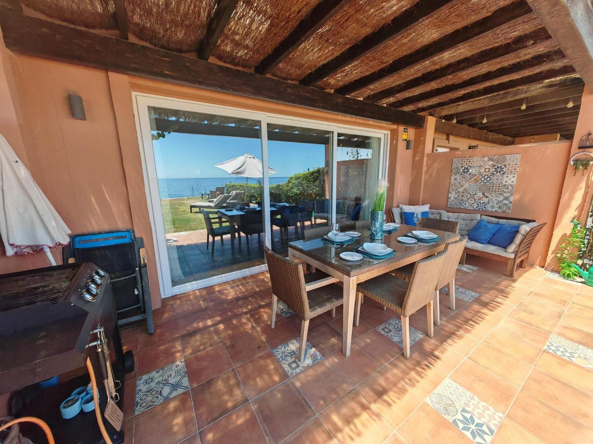 Beachfront Townhouse Estepona Dış mekan fotoğraf